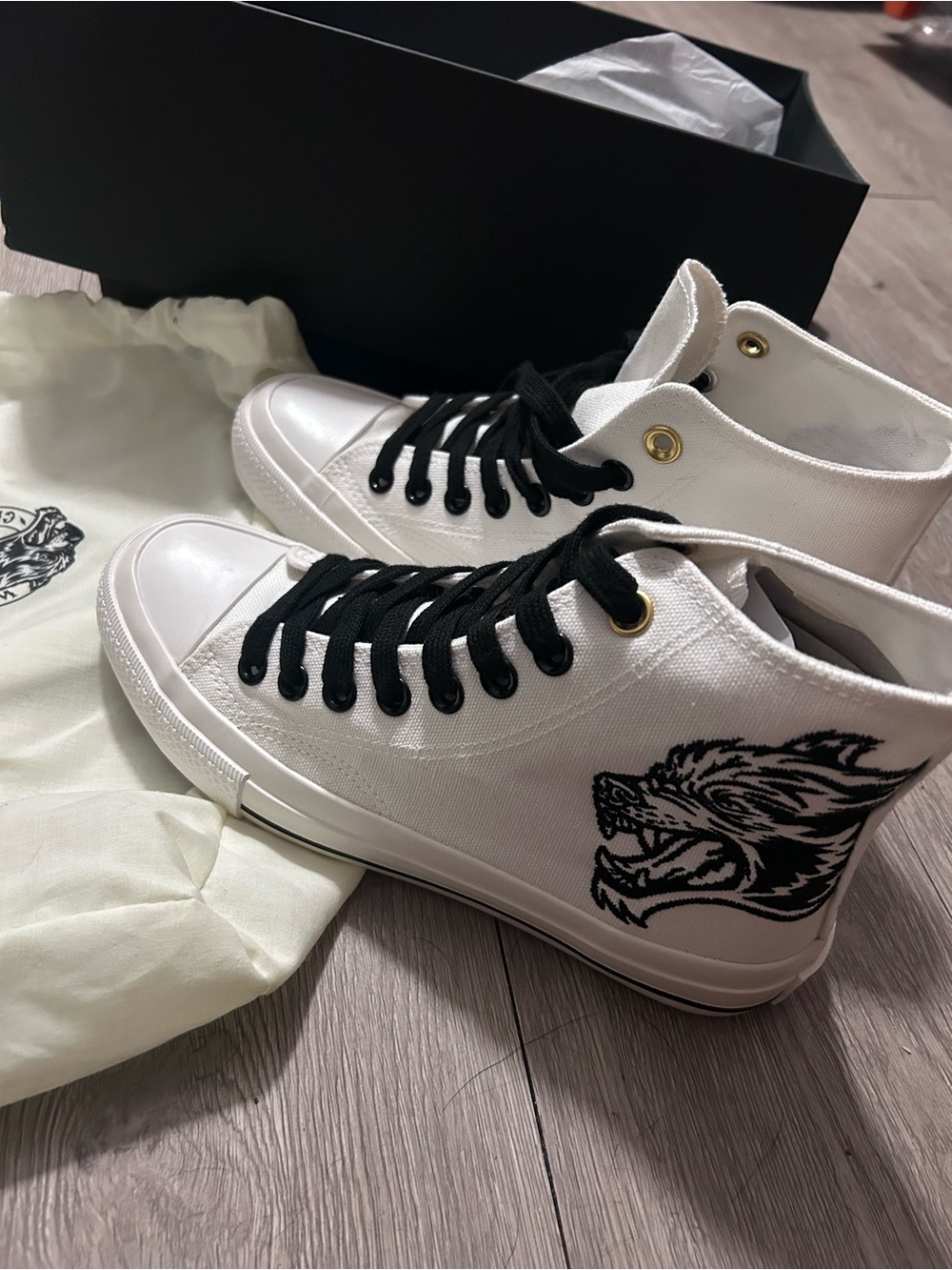 Darc Sport White High-Top Sneakers with Black Wolf Graphic